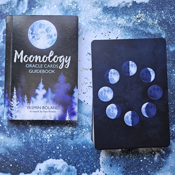 Monology Oracle Deck - Picture 2 of 3